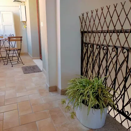 Biby's Place Apartment *